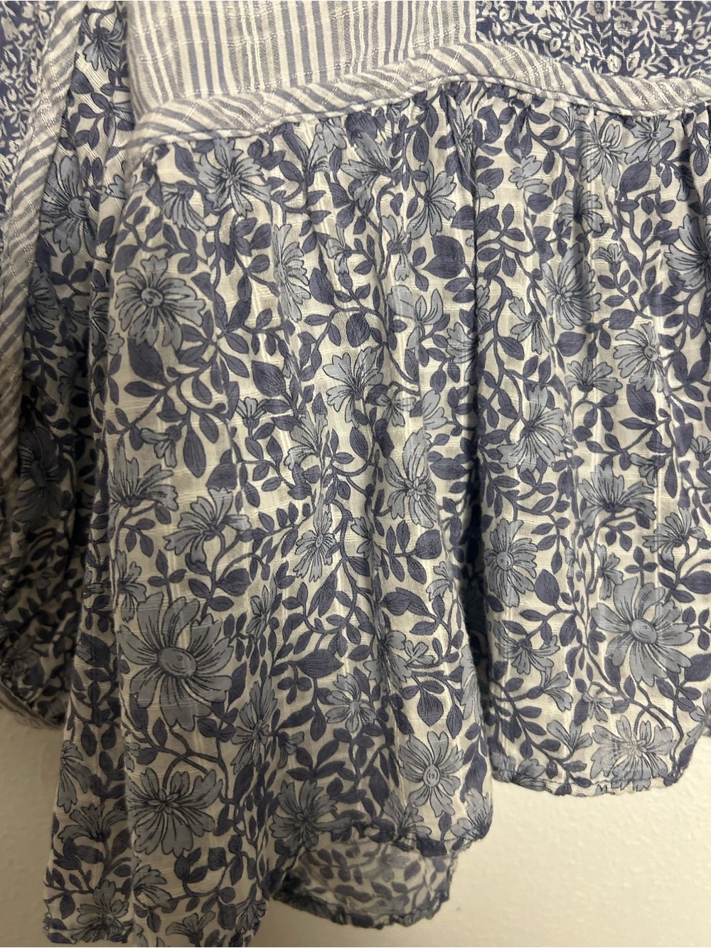 American Eagle Outfitters Blue & White Popover,V-neck Mixed-Print Peasant Blouse - Picture 4 of 8